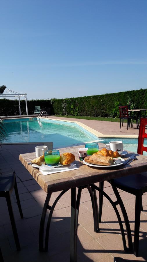Logis Hotel L'Air Marin Yves エクステリア 写真
